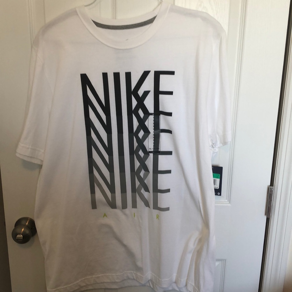 NWT Nike T-shirt